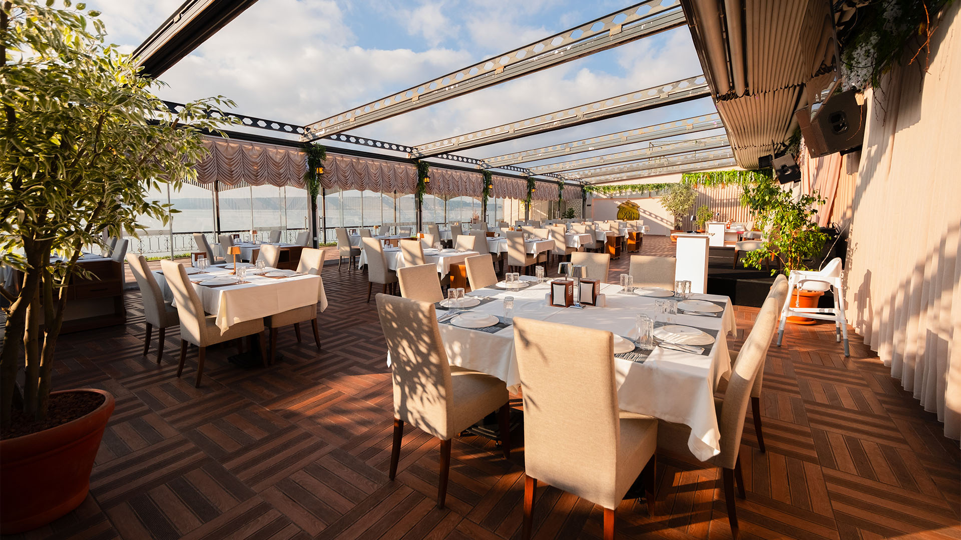 286 Restaurant deniz kıyısı